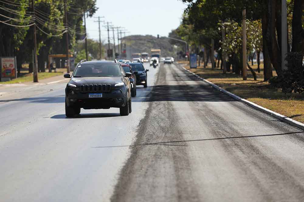 Serviço de microrrevestimento asfáltico no Pistão Norte é finalizado e vias são liberadas