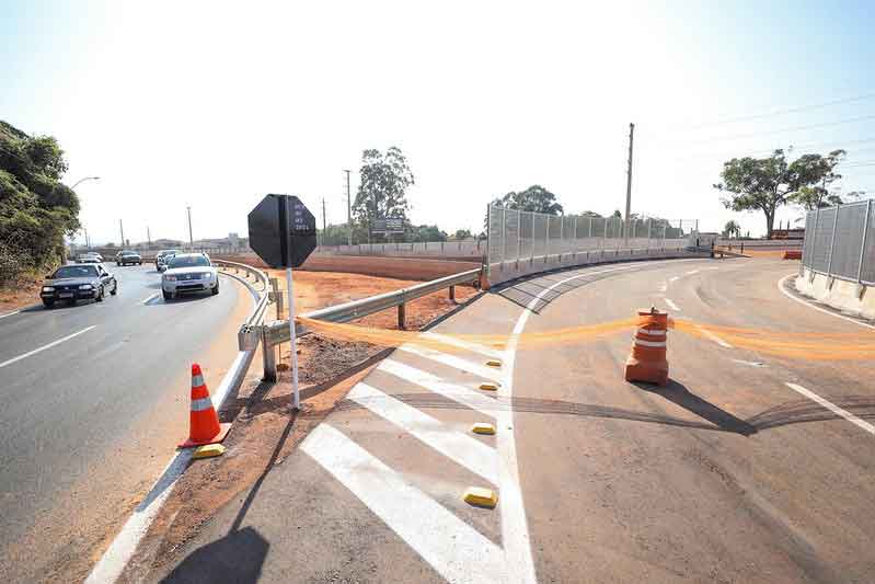 Liberado para trânsito, 1º trecho do novo viaduto do Jardim Botânico