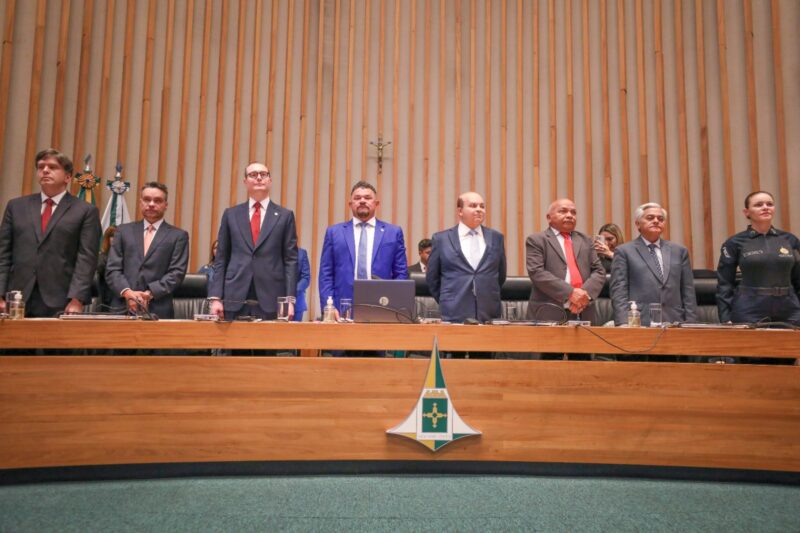 Ministro Cristiano Zanin, do STF, recebe título de Cidadão Honorário de Brasília