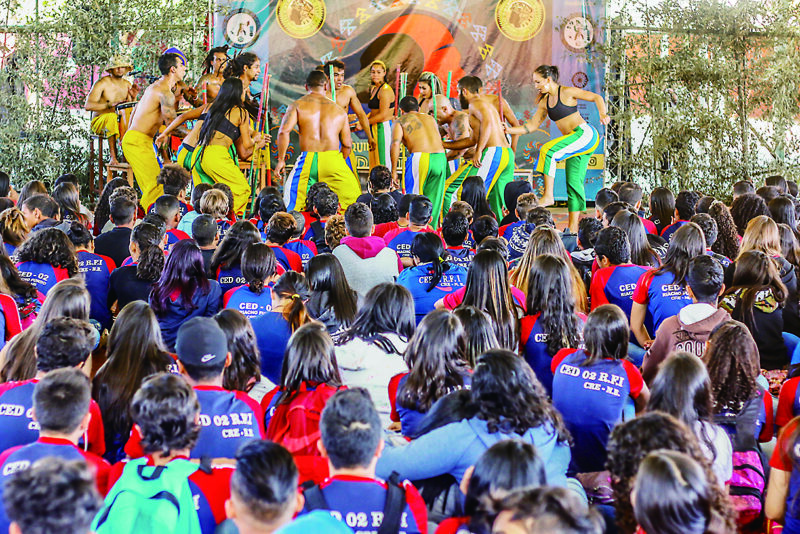 “Quilombos da Liberdade – Consciência Negra” circula por escolas públicas do DF