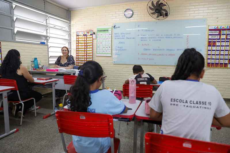 Projeto Escritores Mirins: EC 10 de Taguatinga  estimula desenvolvimento da escrita dos alunos