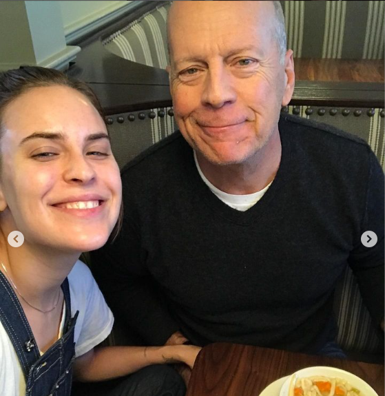 Bruce Willis: família compartilha fotos e o estado de saúde do ator com demência frontotemporal