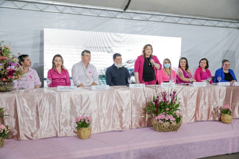 Força-tarefa de reconstrução mamária resgata autoestima de mulheres mastectomizadas