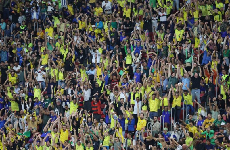 Brasilienses lotam Arena BRB Mané Garrincha para ver goleada do Brasil pelas Eliminatórias