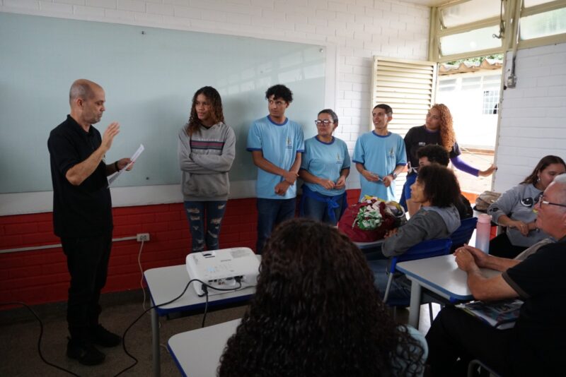 Programa leva conceito de cidadania ao Centro de Ensino Médio n° 03 de Ceilândia