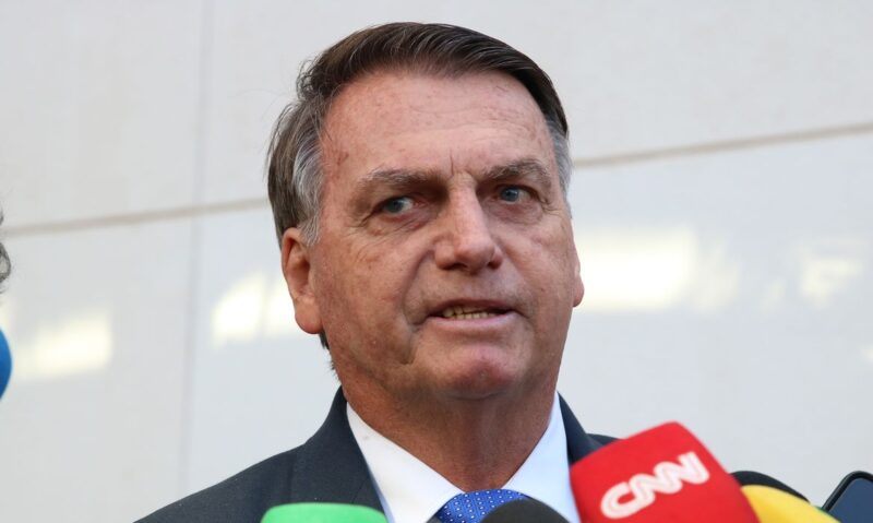 Somadas, penas máximas de crimes pelos quais Bolsonaro foi indiciado em três inquéritos chegam a 68 anos de prisão