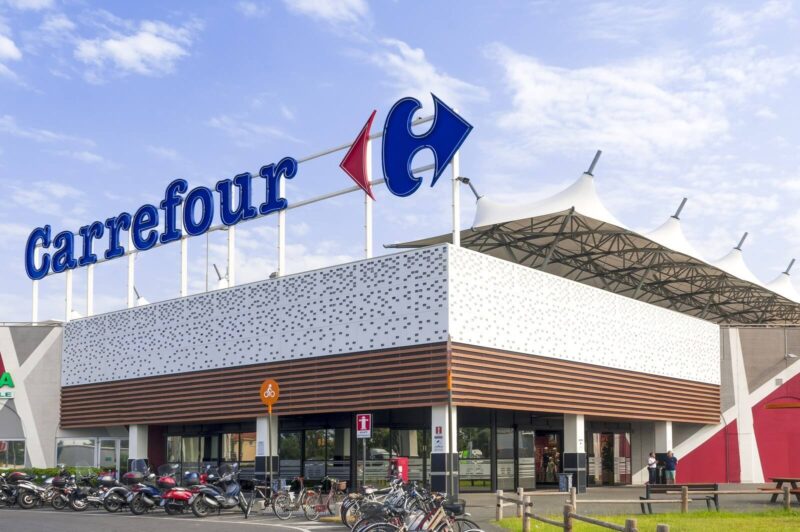 Carrefour sinaliza ao governo que CEO global vai pedir desculpas ao Brasil