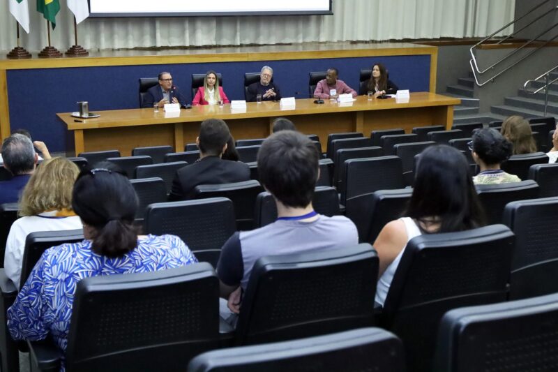 Plano de Educação Permanente em Saúde capacita servidores e otimiza assistência