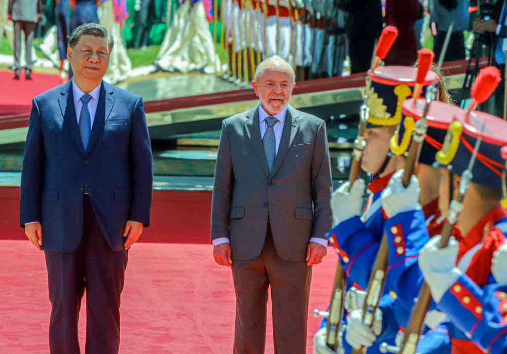 Lula recebe Xi Jinping no Palácio da Alvorada