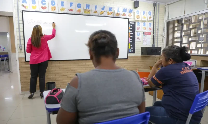 Pé-de-Meia: pagamento a estudantes começa nesta segunda