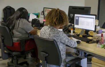 Governo do Distrito Federal ajudam jovens a entrar no mercado de trabalho