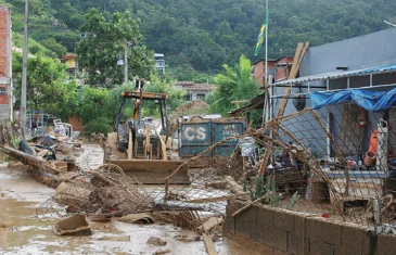 Deslizamento de terra deixa três mortos em Taubaté (SP)