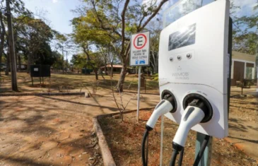 Uso de carros elétricos é incentivado com a instalação de novos pontos de recarga