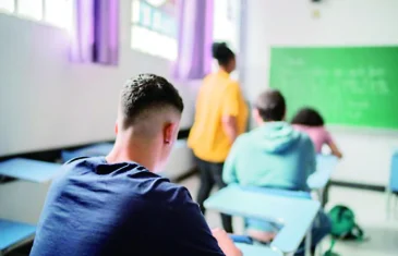 Seminário debate Programa do Ensino Médio de Tempo Integral