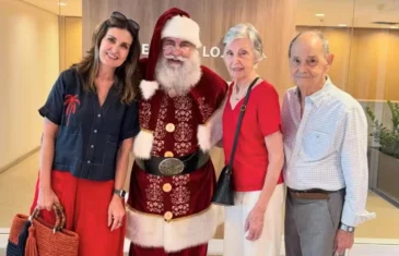 Fátima Bernardes revela ‘mistério’ em foto com os pais: ‘Todo mundo queria saber o que eu fiz no meu pé’