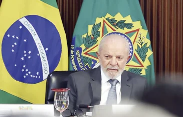 Lula reúne ministros no Palácio do Planalto para discutir modernização de estatais