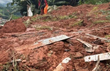 Chuvas do fim de semana causaram 11 mortes em duas cidades de Minas