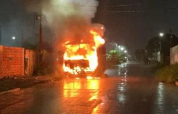 Criminosos voltam a atacar ônibus após reforço policial em Porto Velho