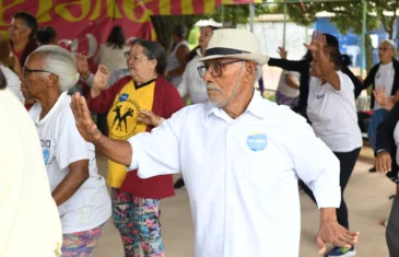 Projeto Viver 60+ promove dança e palestra sobre emoções a pessoas idosas em Santa Maria