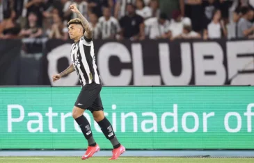 Botafogo derrota o Fluminense no primeiro clássico do Campeonato Carioca