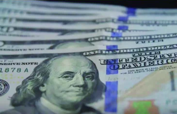 Dólar tem maior sequência de quedas desde o Plano Real