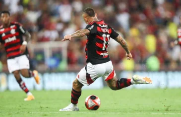 Flamengo vence Vasco no Maracanã e garante vaga na semifinal do Carioca