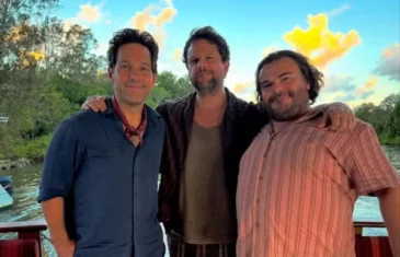 Selton Mello se despede das filmagens de ‘Anaconda’ com Paul Rudd e Jack Black: ‘Novos amigos, novos aprendizados’