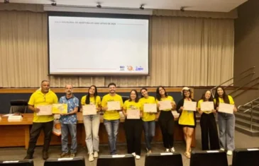 Escs recepciona novos estudantes em aula inaugural