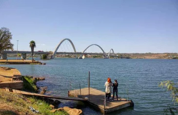 Aulão gratuito de natação no Lago Paranoá em comemoração ao Dia Mundial da Água 