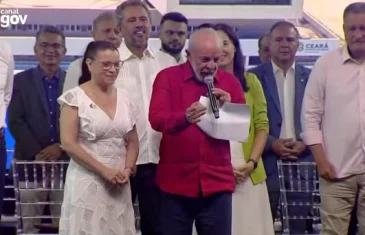 Lula cobra por discurso de mulher em evento cercado de ministros homens