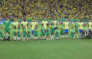 Pacientes do Hospital da Criança de Brasília entram em campo com as seleções do Brasil e da Colômbia