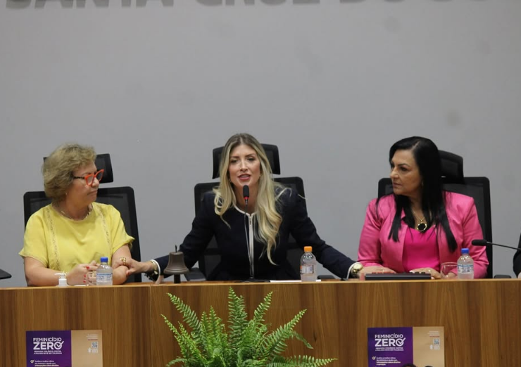 Deputado indica emenda de R$ 1,3 milhão como ‘presente’ à noiva vereadora: ‘Mal sabia que podia ser resolvido em casa’; vídeo