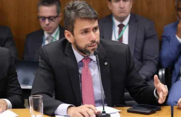 Lula confirma Pedro Lucas como novo ministro das Comunicações