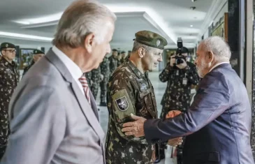 Lula participa de celebração do Dia do Exército pelo terceiro ano consecutivo