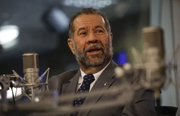 Fraudes no INSS: por que Lula evita demissão de Lupi, e governo adota defesa cautelosa do ministro