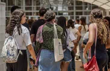 Enem 2025: prazo para pedir isenção da taxa termina hoje