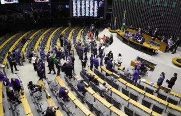 Câmara pode votar nesta semana projeto que altera número de deputados