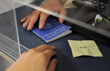 Agências do trabalhador disponibilizam 772 vagas de emprego nesta quarta