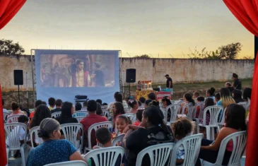 Projeto de cinema ao ar livre percorre sete regiões administrativas do DF