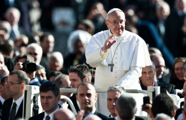 Papa tem salário? Saiba quanto ganha um Pontífice e como chefe da Igreja Católica se sustenta
