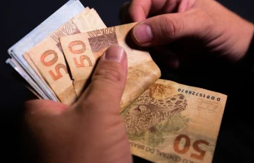 Poupança registra saída líquida de R$ 6,4 bi em abril