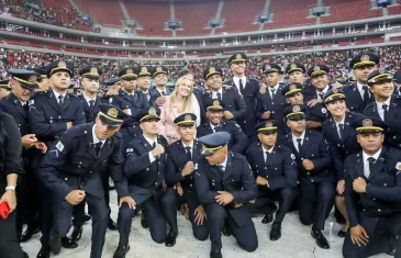 Vice-governadora exalta reforço à segurança do DF durante formatura de praças da Polícia Militar