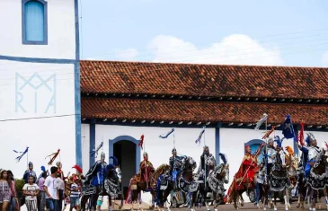 Governo de Goiás divulga programação do Circuito das Cavalhadas 2025