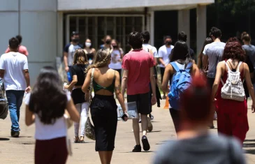 Estudantes da rede pública terão pré-inscrição automática no Enem