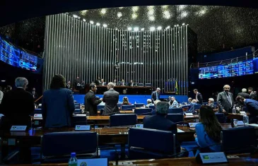 Plenário do Senado aprova PEC que inclui guarda municipal na segurança pública