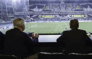 Ancelotti vai ao Nilton Santos e vê classificação do Botafogo às oitavas da Libertadores; veja o vídeo