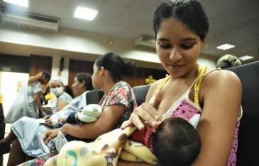 Rede pública de saúde do DF oferece suporte à saúde mental das mães
