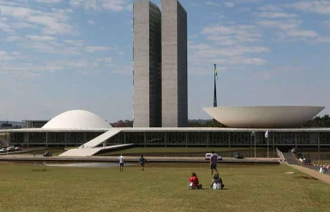 Congresso pressiona governo a apresentar alternativa à elevação do IOF