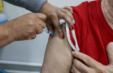Mais de 150 mil pessoas receberam vacina contra a gripe na rede pública do DF