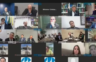Moraes repreende Freire Gomes durante audiência da trama golpista no STF